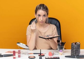 4 Kesalahan Pemula Saat Mengaplikasikan Eyeshadow, duh Jangan Sampai Dilakukan!