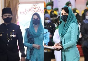 Hidupnya Anti Jaim Meski Bertahta Jadi Istri Pejabat Daerah, Artis Cantik Ini Ternyata Doyan Santap Jengkol Sampai Sayur Singkong, Makannya Nikmat Banget Pakai Tangan