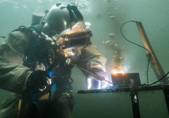 Jarang Diketahui Padahal Gajinya Bisa Tembus Nyaris 1 Miliar per Tahun, Ini 7 Hal Menarik tentang Tukang Las Bawah Air