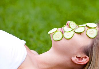 Flek Hitam Dijamin Sungkem Auto Minggat, Ganti Skincare Gak Jelas Pakai Timun yang Diolah dengan Cara ini, Siap-siap Syok Lihat Hasilnya!