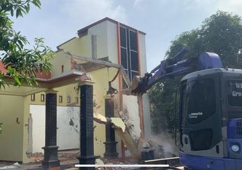 Ketimbang Labrak si Pelakor, Istri di Ponorogo Pilih Robohkan Rumah Seharga Rp 300 Juta Usai Ditinggal Selingkuh Oleh sang Suami, Begini Penampakannya!