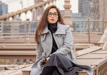 Padahal Tajir Melintir Hingga Miliki 15 Kavling Perumahan Senilai 800 Juta, Ussy Sulistyawati Kepergok Cuma Pakai Daster Begini Saat Antar Anaknya ke Sekolah dengan Mobil Mewah