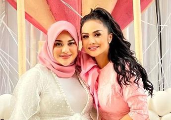 'Telah Lahir Cucu Kesayangan kami' Rengkuh Penuh Haru Cucu Pertamanya, ini Ungkapan Syukur Krisdayanti Sambut Anak Aurel Hermansyah dan Atta Halilintar