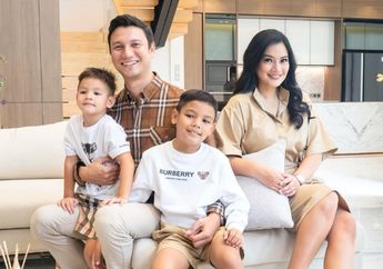 Nggak Heran Kalau Kedua Putranya Betah di Rumah, Ini Dia Penampakan Ruang Belajar di Rumah Artis Titi Kamal dan Christian Sugiono yang Nyaman Banget
