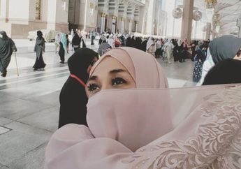 Pesonanya Sempat Pikat Hati Brondong Hingga Bule Belanda, Paras Cantik Artis Sekaligus Ratu Sinetron Era 90-an Ini Tak Luntur Dimakan Usia, Tengok Potret Menawannya Kini