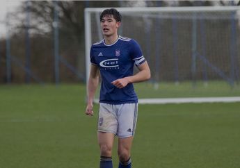 Persaingan Ketat Kasta Kedua Liga Inggris, Klub Elkan Baggott Kembali Turun dari Puncak Klasemen