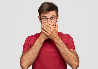 Jangan Langsung Dibatalkan! Begini Tips Mengatasi Cegukan saat Puasa Ramadan 2022, Salah Satu Caranya dengan Peluk Lutut