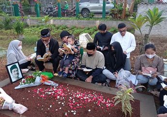 'Dia Merupakan Bagian dari Kami' Rela Ikut Fuji Ziarah ke Makam Bibi Ardiansyah dan Vanessa Angel, Thariq Halilintar Sudah Dianggap Keluarga oleh Haji Faisal