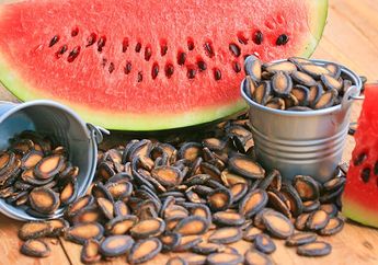 Lebih Ampuh dari Obat, Mulai Sekarang Coba Minum Rebusan Biji Semangka Setiap Hari, Jangan Kaget Jika Hal Menakjubkan Ini Terjadi Pada Tubuh