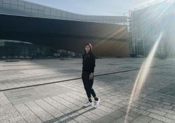 Bikin Pangling! Biasa Bergaya Tomboy dengan Celana Pendek, Pebulutangkis Sekaligus Istri Jutawan Pengusaha Berlian Ini Tampil Memukau Berbalut Gaun Hitam, Intip Potret Anggunnya