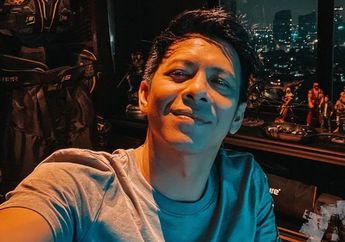 Foto Keluarga Ariel NOAH Tersebar di Media Sosial, Terungkap Latar Belakang sang Musisi Lahir, Ayahnya Pernah Kerja di Perusahaan Minyak hingga Penyiar Radio!