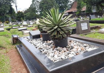 Sebelum Dikunjungi Angelina Sondakh, Petugas Ungkap Makam Adjie Massaid Sepi dari Peziarah