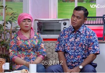 Tak Datang dengan Tangan Kosong, Keluarga Haji Faisal Bawakan Oleh-oleh Ini Hingga Jadi Rebutan Aurel Hermansyah dan Ibunya