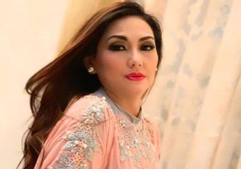 INNALILLAHI, Nia Daniaty Gaungkan Kabar Meninggalnya Anggota DPR Bambang Kristiono, Aksinya di Rumah Duka Malah Tuai Kritikan