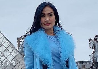 Dulu Ngakunya Kempat-kempot Nyicil Rumah Rp 17 Miliar Sampai Disindir Deddy Corbuzier, Intip Gaya Mewah Liburan Iis Dahlia di Paris Ini!