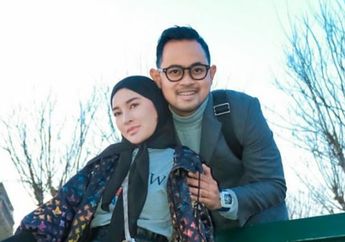 'You Know Why?' Kekayaan Miliknya Dikuliti Habis Nikita Mirzani, Shandy Purnamasari Cuek Ngopi Selimutan Pandangi Gunung Salju Sambil Ngopi