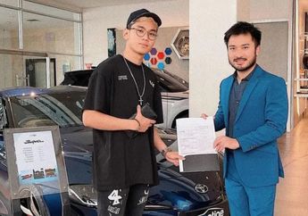 Fantastis Banget! Ini Harga Mobil Tesla Milik Indra Kenz yang Disita Polisi karena Kasus Binomo