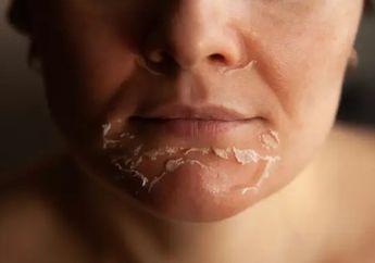 5 Cara Mencuci Wajah dengan Facial Wash untuk Kulit Kering