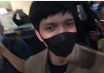 'Kita Harus Taat Sama Hukum,' Atta Halilintar Kembalikan Tas Dior Pemberian Doni Salmanan ke Bareskrim Mabes Polri