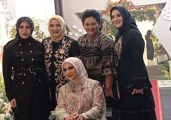 Semua Sudah Takdir Allah', Dulu Bela Ferry Irawan Ketika Suami Venna Melinda Cerai, Usai Dikecewakan Kini Elma Theana Justru Jadi Sahabat Mantan Istri Sang Aktor