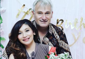 &lsquo;Ini Kok Kayak Orang Udah Meninggal Dunia, Kuning Semua&rsquo; Baby Margaretha Ngaku Sudah Feeling Sebelum Suaminya Menghembuskan Napas Terakhir