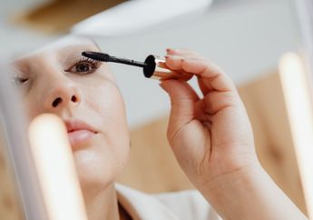 Murah! 4 Rekomendasi Serum Bulu Mata yang Ampuh Membuat Bulu Mata Panjang dan Lentik!