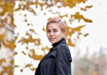 Getol Sentil Crazy Rich Malang Sampai Tuding Plin-plan, Intip Rumah Artis Nikita Mirzani yang Super Elit Bak Istana Kerajaan, Harga Karpetnya Aja Capai Rp 89 Juta!