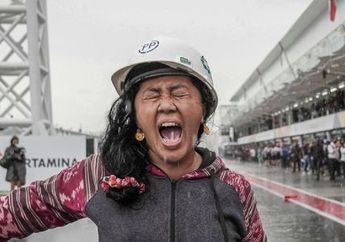 Aksinya Sering Dicaci Sampai Curhat di Depan Deddy Corbuzier, Rara si Pawang Hujan MotoGP Mandalika Ngaku Legawa Bolak-balik Di-bully: Orang Itu Nggak Ngerti