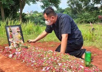 'Senang Aku Becandain', Vicky Prasetyo Umbar Kedekatannya dengan Mendiang Ibunda Kalina Ocktaranny Semasa Hidup