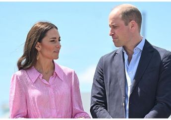 Gaya Feminin Menawan Kate Middleton Pakai Dress Pink. Manis Abis!