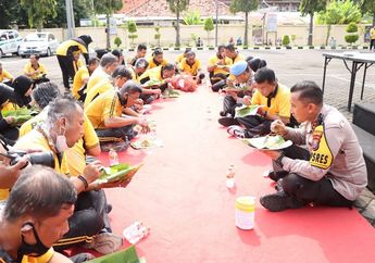 Rayakan Ulang Tahun 48 Orang Anggotanya, Kapolres Situbondo: Semoga Selalu Dilimpahi Kesehatan