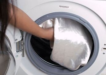 Berikut Panduan Mencuci Kain Sutra agar Kain Tetap Aman
