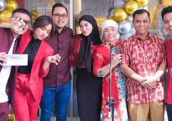 Tutupi Gempuran Kabar Miring? Shandy Purnamasari Mendadak Gandeng Mertua Vanessa Angel Mewujudkan Mimpi yang Tertunda: Alhamdulillah Sudah Terwujud