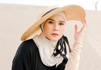 Berdiri Megah di Jogja, Tengok Penampakan Ruang Keluarga di Rumah Artis Zaskia Adya Mecca yang Disulap Jadi Tempat Sholat Terawih, Artistik Abis!