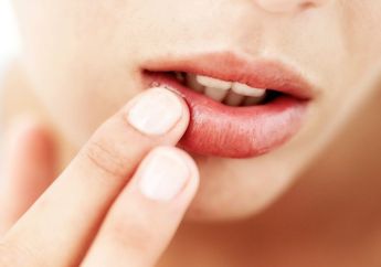 5 Tips Mengatasi Bibir Kering Selama Puasa Ramadan 2022 Agar Selalu Lembap, Perbanyak Minum Air Putih hingga Gunakan Pelembab