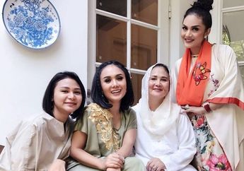 Wariskan Bibit Unggul pada Krisdayanti dan Yuni Shara, Terkuak Ritual Ibunda sang Diva Indonesia Setiap Pagi, Pantas Keanggunannya Tak Hilang di Usia Kepala 7