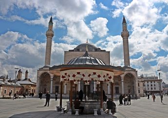 Transformasi 5 Gereja yang Diubah Menjadi Masjid, Salah Satunya Sengaja Dibeli Umat Muslim!