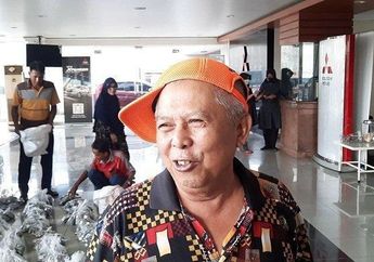  Viral Kakek Berbaju Lusuh di Karawang Beli Mobil Pajero Seharga Rp 500Juta Pakai Uang Koin Seberat 8 Kuintal, Intip Sosoknya yang Ternyata Pengusaha Kaya Raya