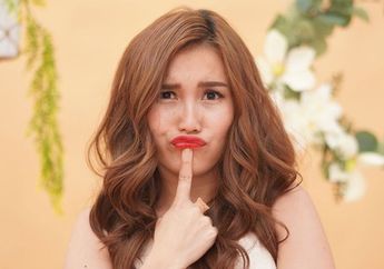 Tingkahnya Bak Kebakaran Jenggot, Ayu Ting Ting Kepergok Kunjungi Rumah Dinas Pejabat Tinggi RI ini sampai Ngaku Panik Bukan Main Saat Diajak Bercanda, Ada Apa?