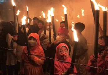 Termasuk Pawai Obor dan Ritual Bakar Batu di Indonesia, Inilah Tradisi Unik Saat Ramadan dari Seluruh Dunia