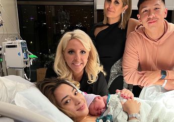 Jadi Ibu Baru, Cara Nikita Willy Duduk Saat Tenangkan Bayinya hingga Tubuh Langsing Setelah Melahirkan Malah Bikin Emak-emak Salah Fokus: Sepertinya Lahiran Tanpa Robekan