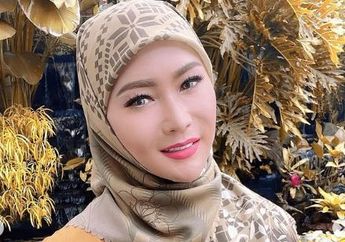 Istana Megahnya yang Berlapis Emas Konon Tembus Rp 20 Miliar, Tengok Penampakan Pintu di Rumah Artis Inul Daratista, Mewahnya Tak Karuan Bak Pintu Kerajaan!