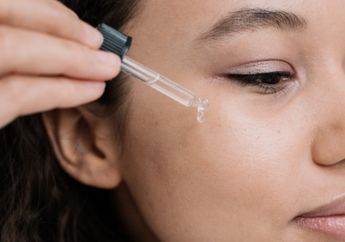 Sering Disebut sebagai Anti Aging Agent yang Lebih 'Ramah' Dibanding Retinol, Benarkah Bakuchiol Juga Efektif Samarkan Tanda Penuaan di Kulit? Ini Faktanya