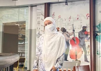 Hidup Bergelimang Harta Jadi Istri Pengusaha Tambang, Artis Mantan Raffi Ahmad Ini Bela-belain Bikin Kue Sendiri Buat Hampers sampai Dipuji-puji: Jagoan Baking!