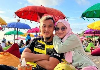 Heboh Kabar Gunawan Dwi Cahyo Kepergok Jalan dengan Wanita Lain, Okie Agustina Nyesek Ingat Ramalan Mengerikan Wirang Birawa