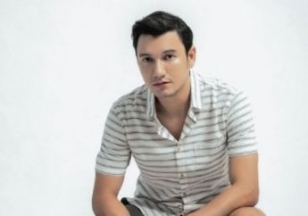 Punya Paras Tampan yang Tak Berubah Sejak Masih Bujangan hingga Kini Punya 2 Anak, Ternyata Buah Ajaib Ini Jadi Rahasia Awet Muda Christian Sugiono, Mudah Ditemukan di Mana Saja!