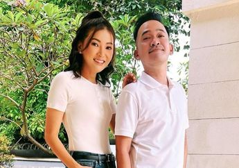 Lip Sync Sambil Cium Foto Bareng Ruben Onsu, Aksi Sarwendah yang Romantis Abis Ini Bikin Netizen Auto Ikutan Baper: Gemes Kali