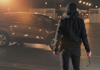 Tak Sadar Umur, Nenek 60 Tahun ini Nekat Mencuri Demi Bisa Foya-Foya dan Tidur Bersama Lelaki Hidung Belang