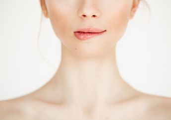 Jangan Abaikan Kedutan pada Bibir Atas, Mitosnya Punya Banyak Makna Termasuk Kelimpahan Rezeki!