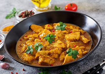 Rayakan Idul Fitri 2022, Ini Dia 5 Makanan Khas di Indonesia yang Selalu Disajikan saat Lebaran Tiba, dari Semur Daging sampai Opor Ayam, Mana Favorit Kalian?